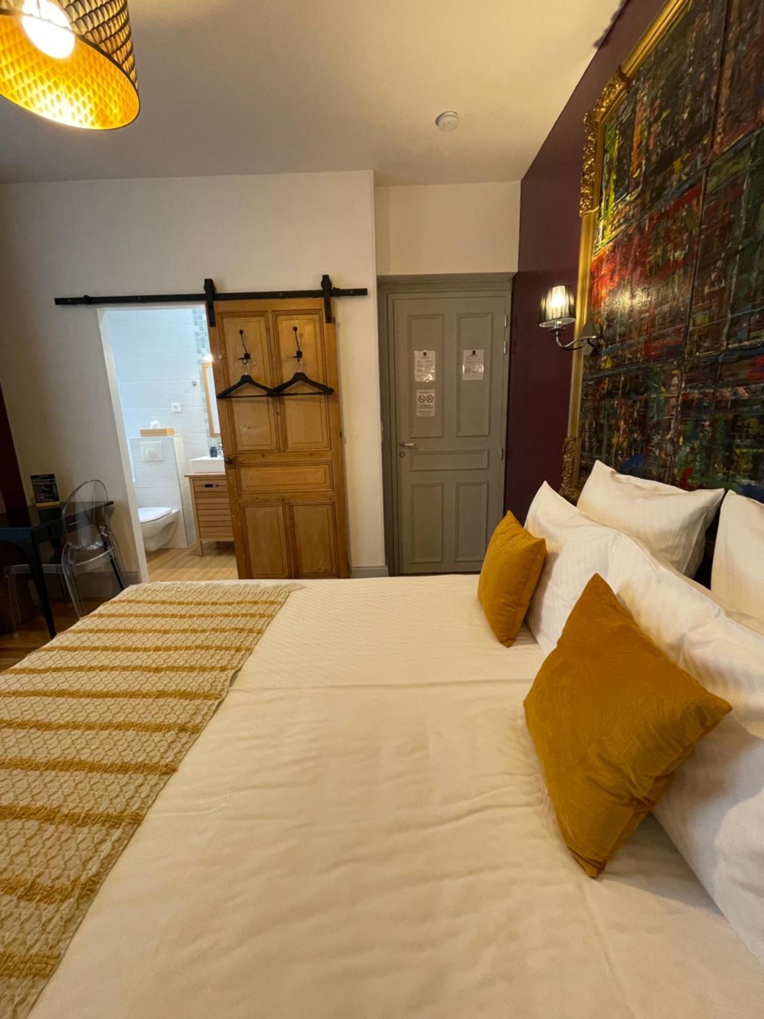 Mas Terre Chambres D'Hotes Lezoux Exteriör bild